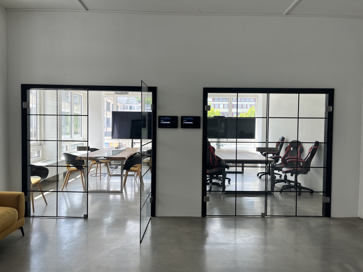 Office, Foto 2 von 3