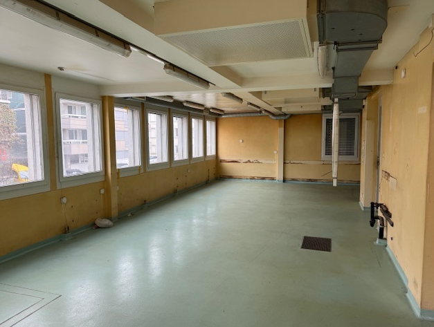 440m² commercial