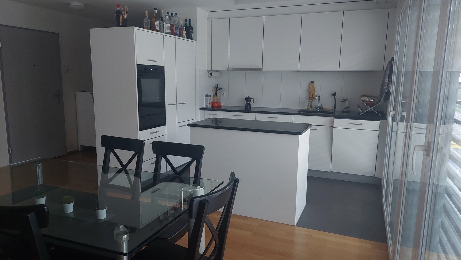 Chambre dans un appartement partagé