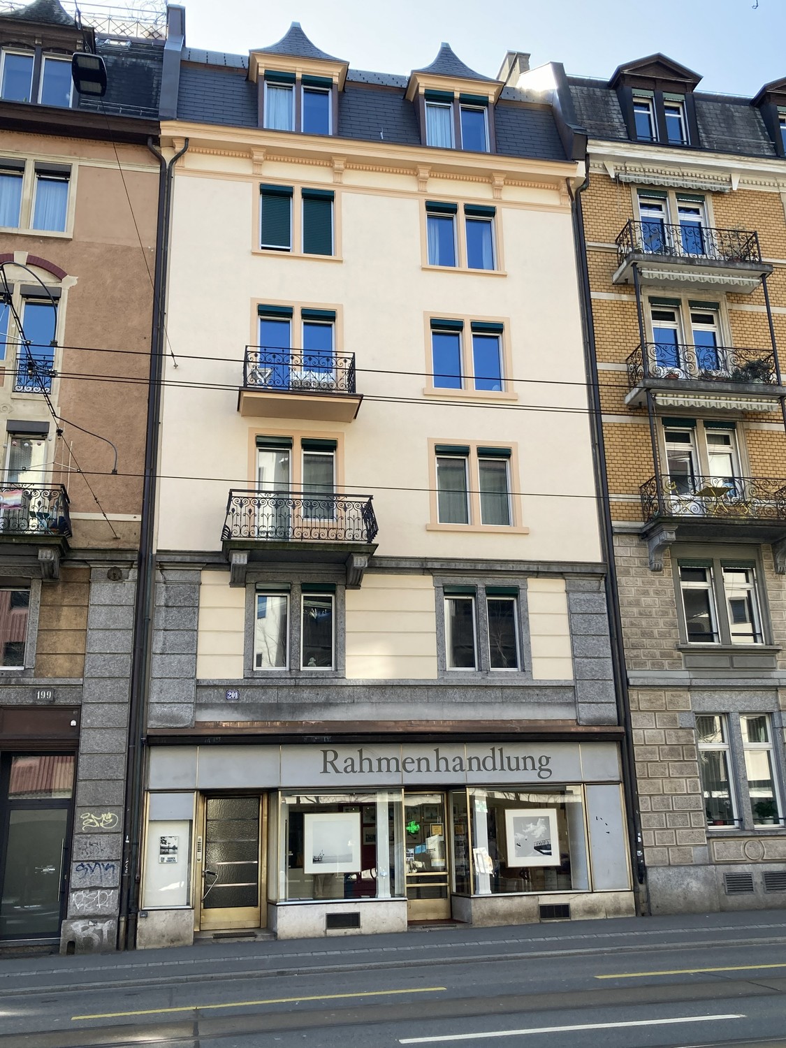 Shop, Foto 1 von 8