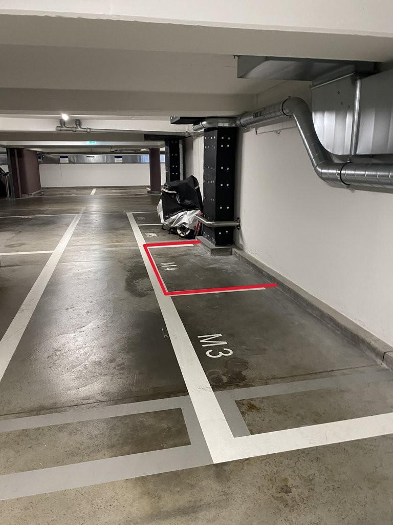 Covered bike parking, Foto 2 von 2