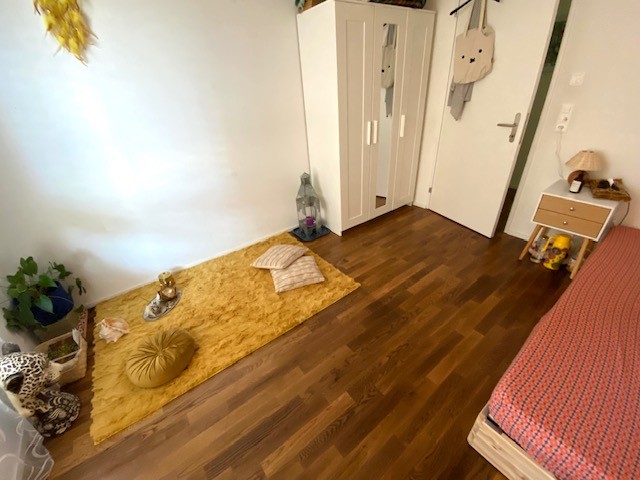 Chambre dans un appartement partagé