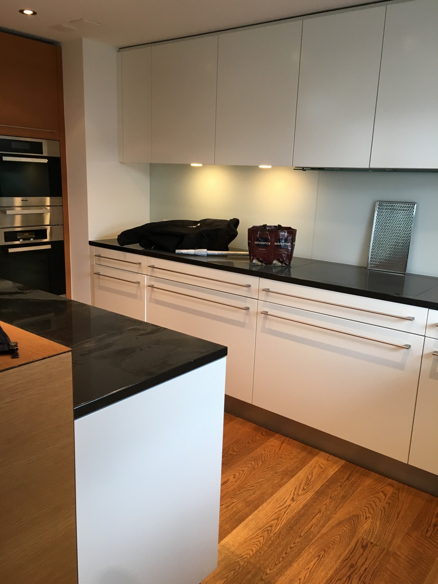 5 rooms apartment