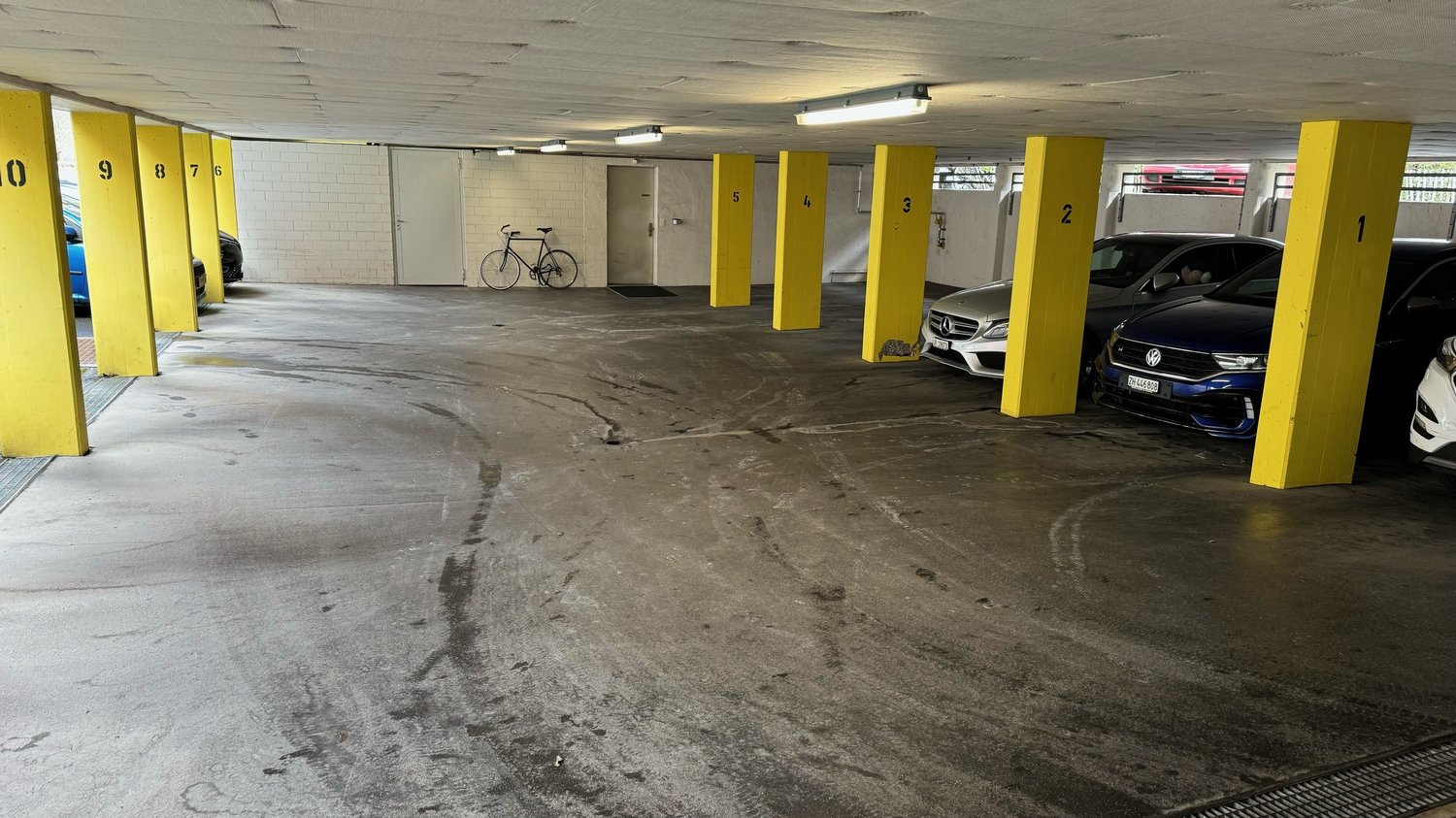 Open slot, Foto 1 von 2