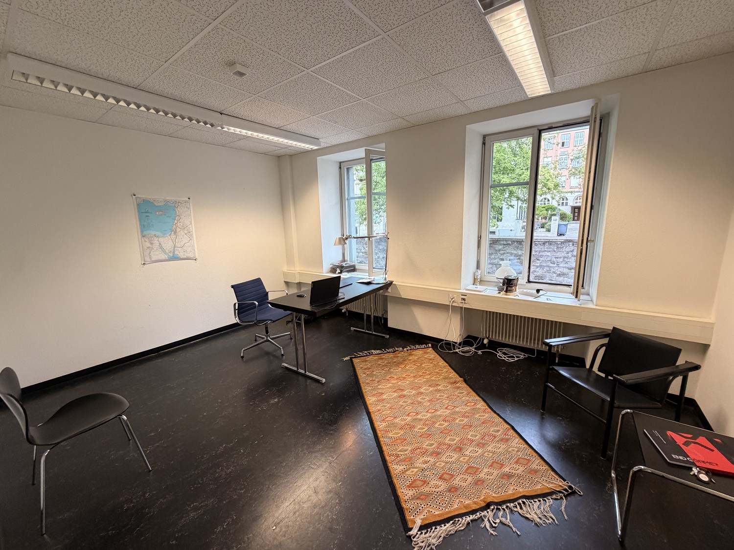 17m² office