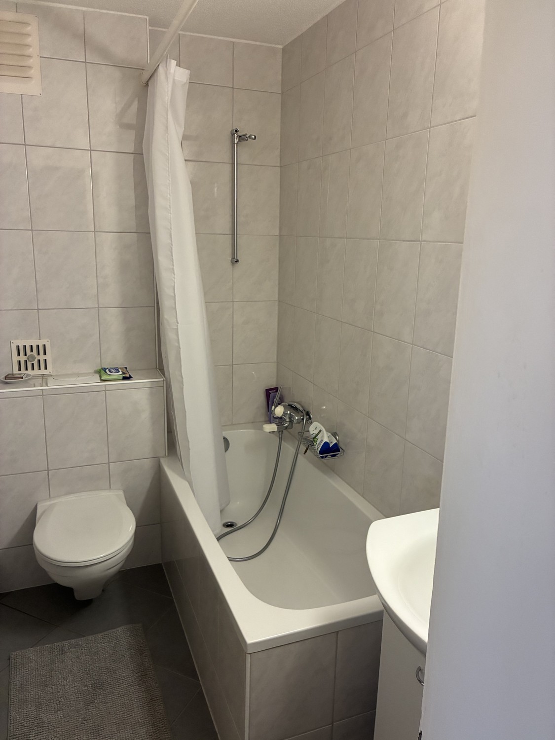 Room in a shared flat, Foto 4 von 4