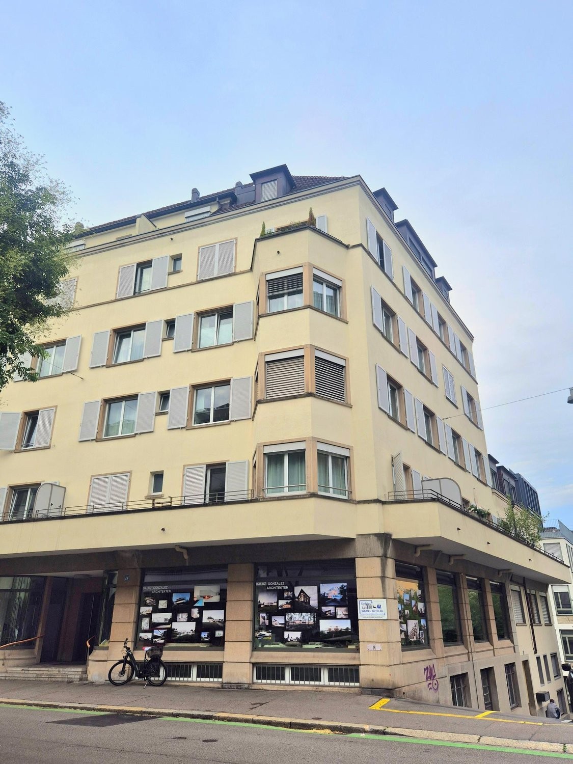 Negozio di 121m²