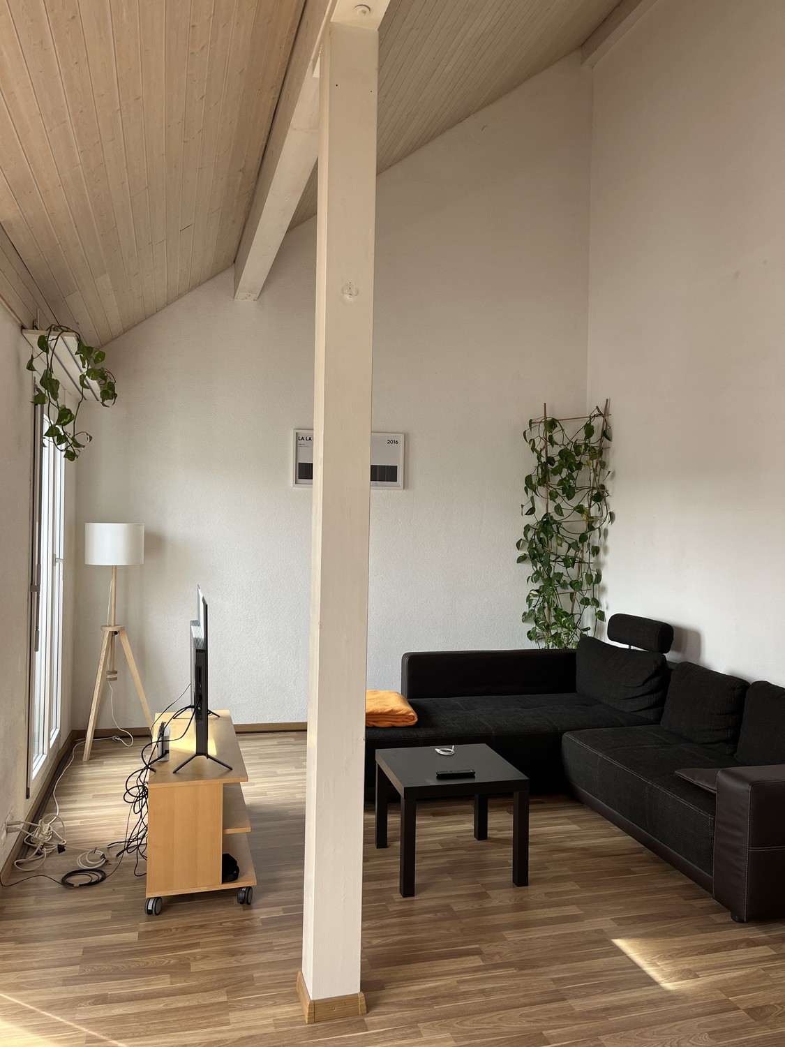 Zimmer in einer Wohngemeinschaft, Foto 1 von 8
