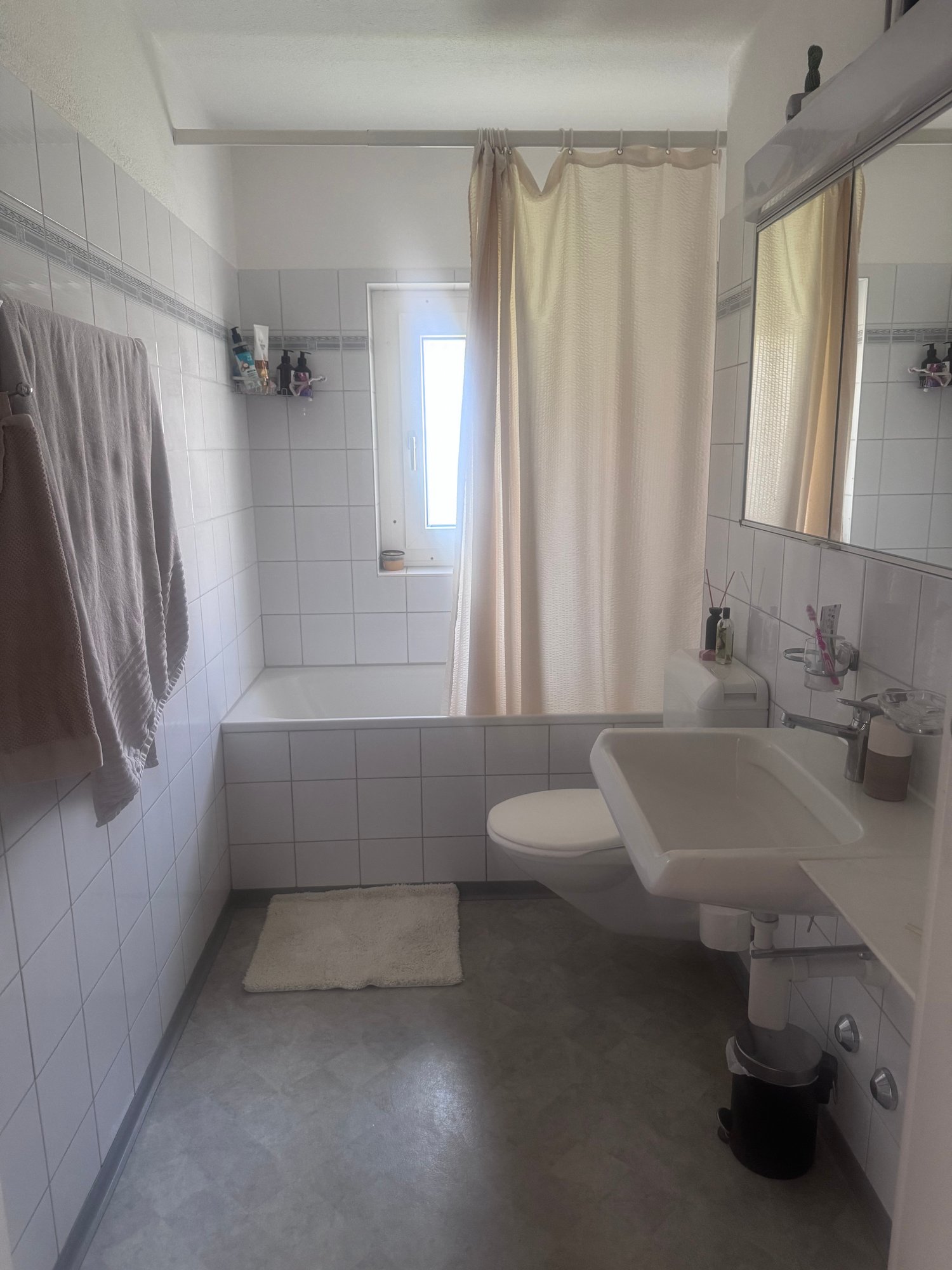 Stanza in un appartamento condiviso, foto 3 di 4