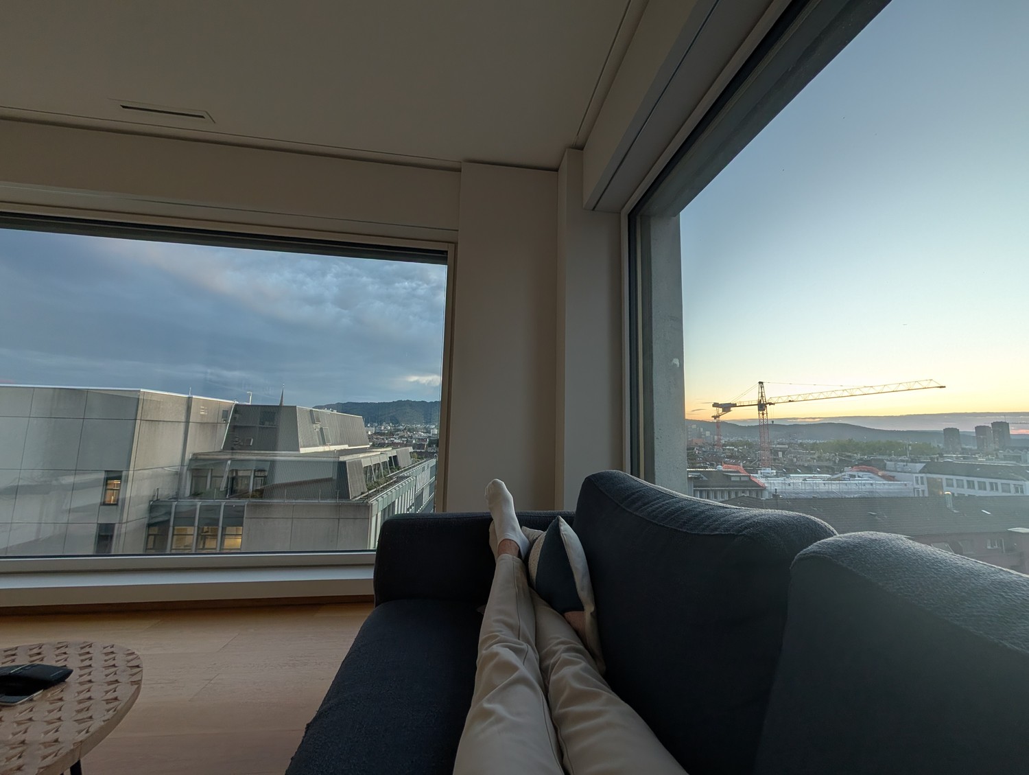 Chambre dans une colocation
Disponible d'octobre à décembre (séjour minimum de 1 mois) : une magnifique chambre privée dans un appartement en colocation moderne, avec votre propre salle de bain et votre propre réfrigérateur pour un confort maximum. Vous vivrez avec deux colocataires super cool dans, photo 4 sur 7