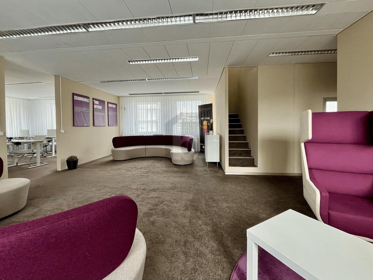 452m² bureau