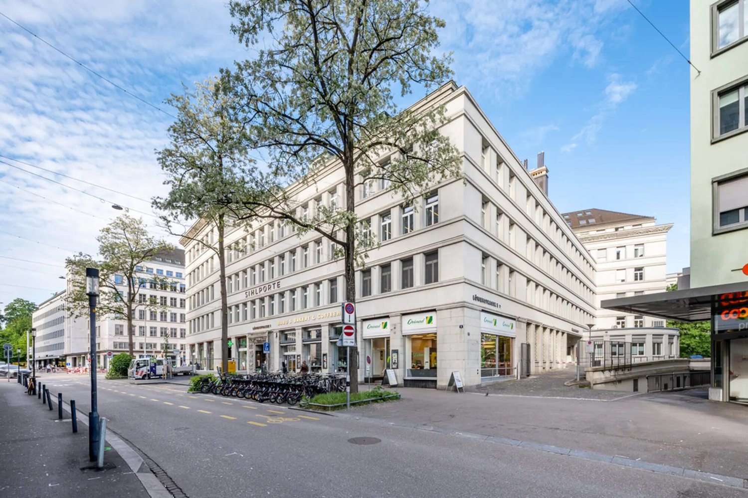 negozio di 140m²