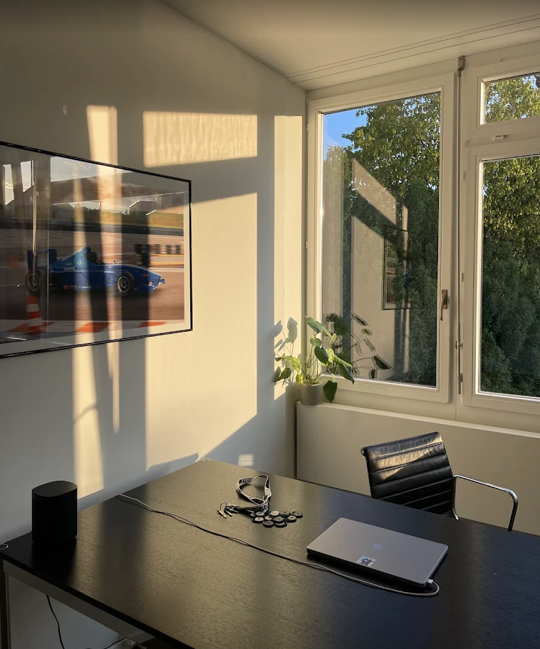 13m² office