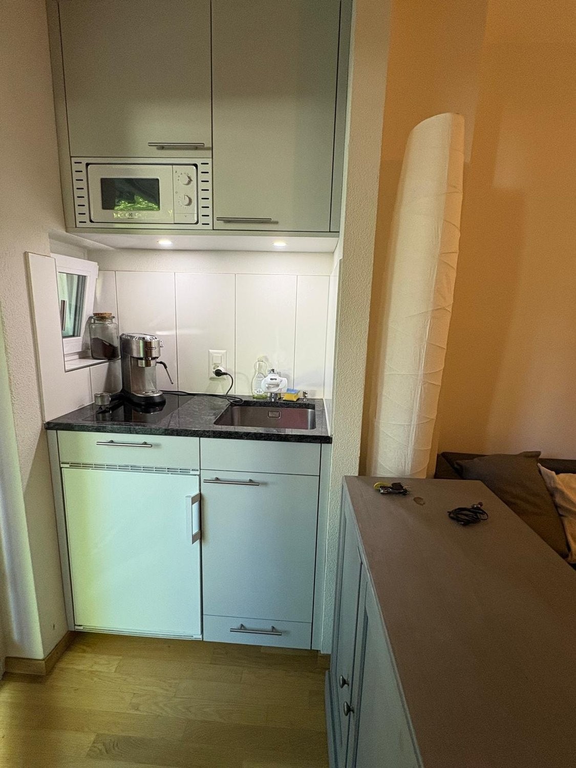 1 room furnished flat, Foto 3 von 6