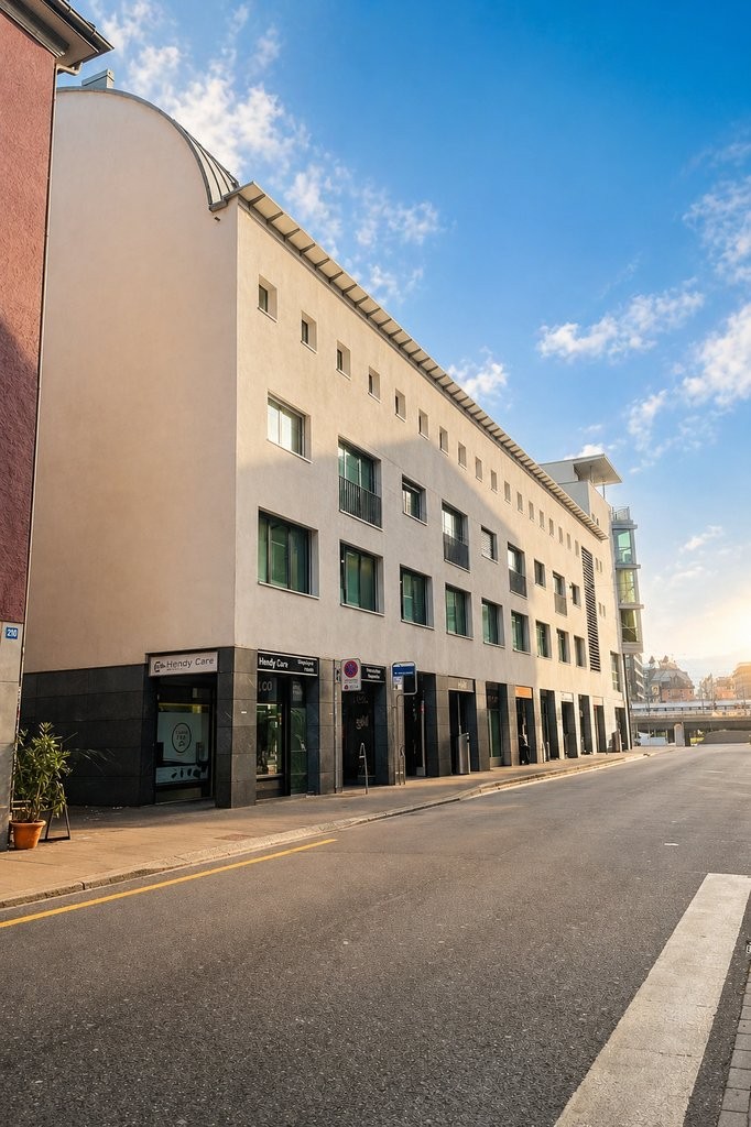 965m² commercial