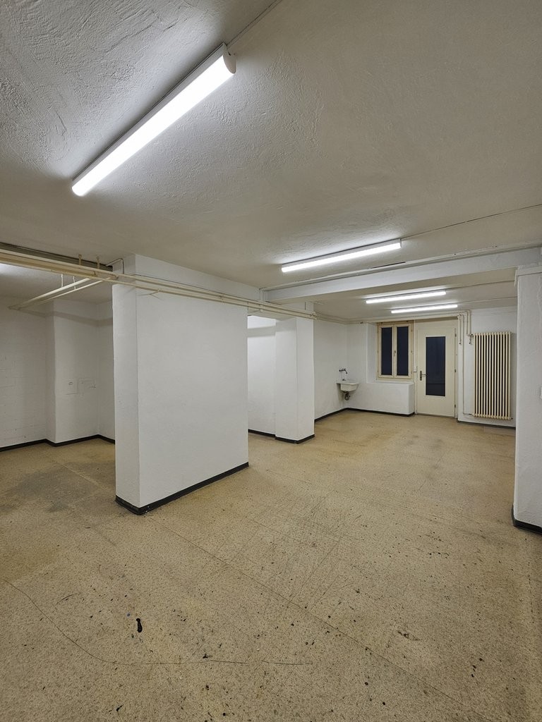 27m² commercial