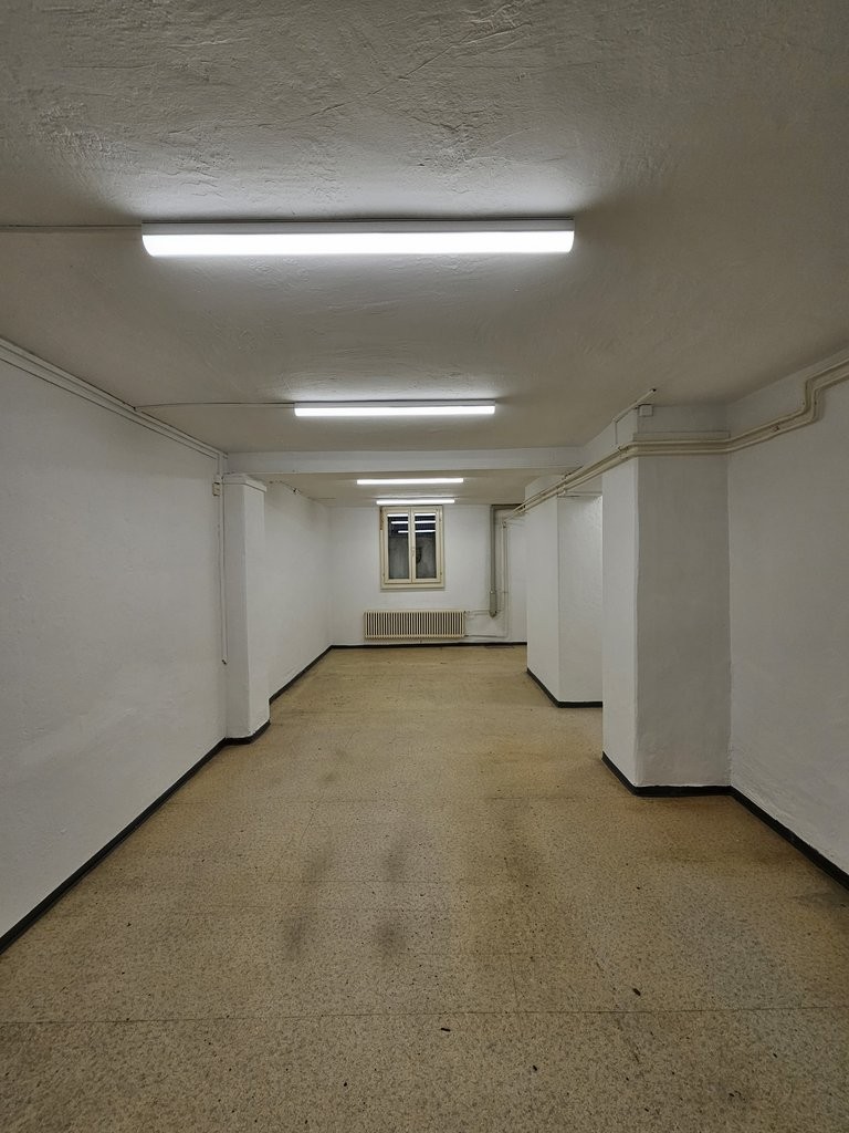 27m² commercial