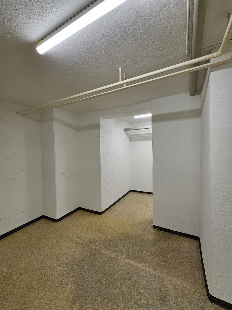 27m² commercial