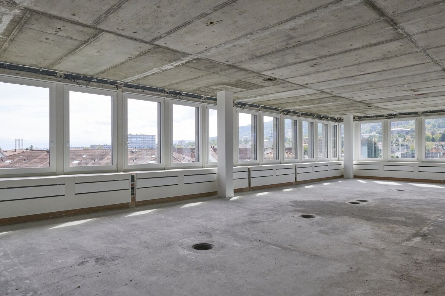 1480m² office