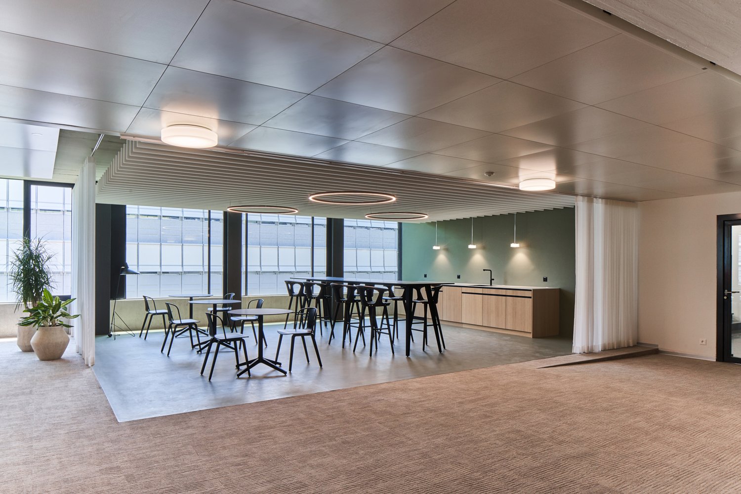 420m² bureau