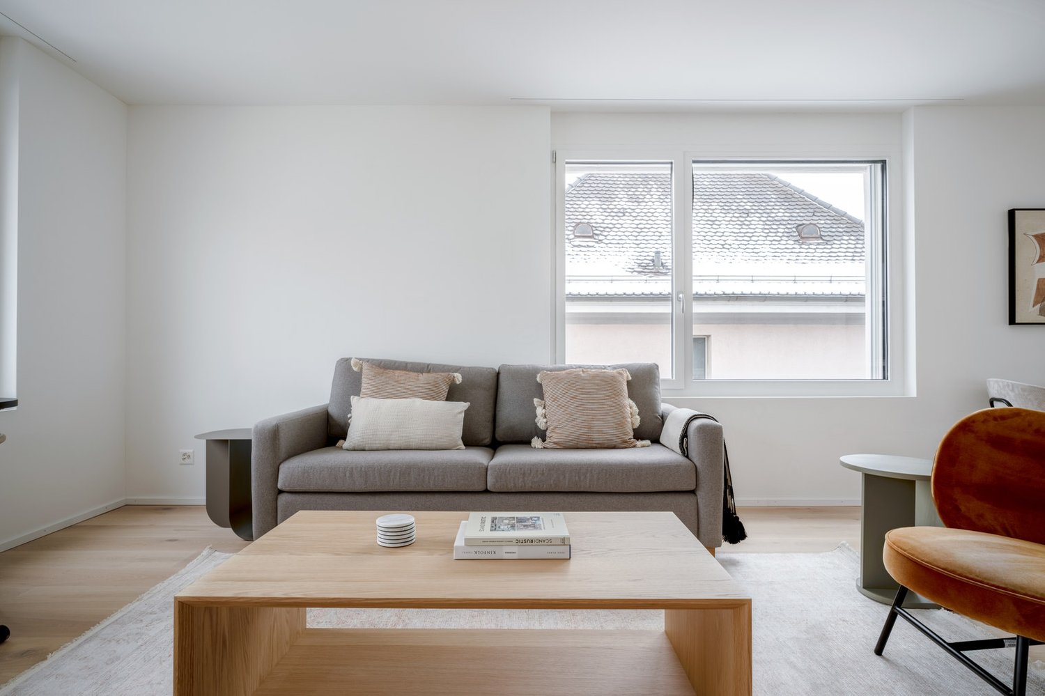 2 rooms furnished flat