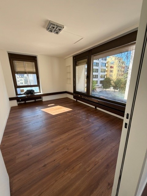 Bureau de 220m²