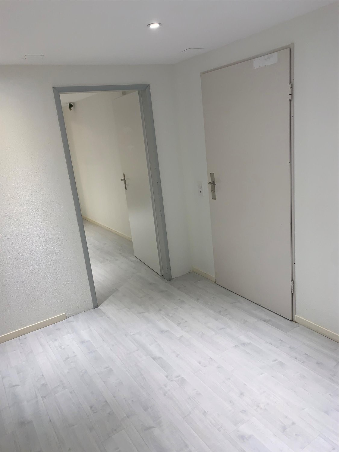 200m² office