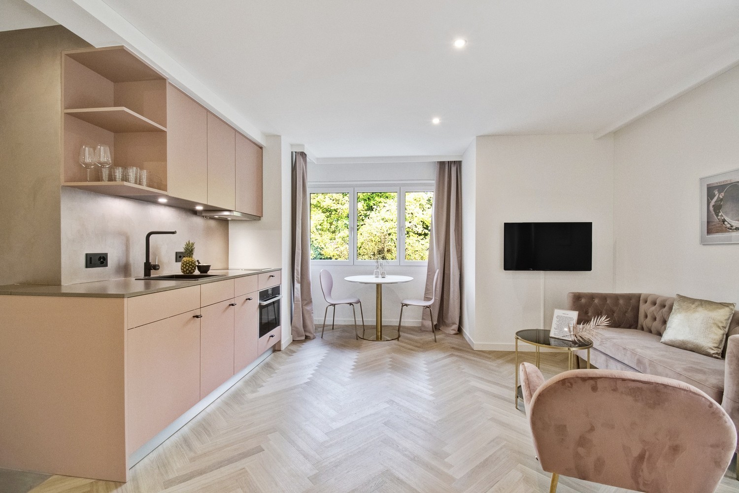 2 ½ rooms furnished flat
