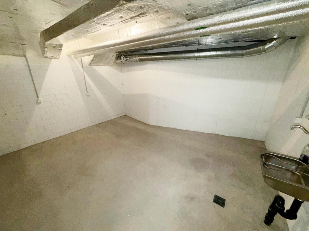 Hobby room