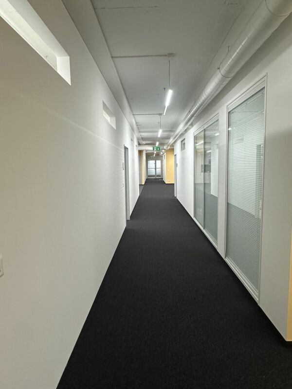 670m² commercial