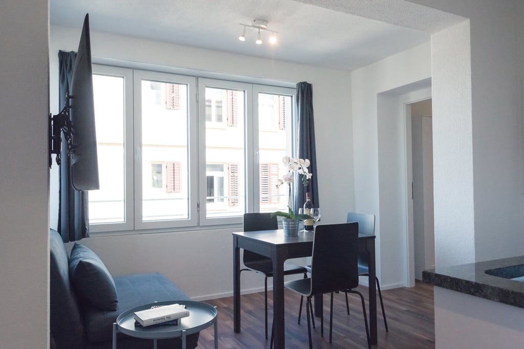 2 rooms furnished flat