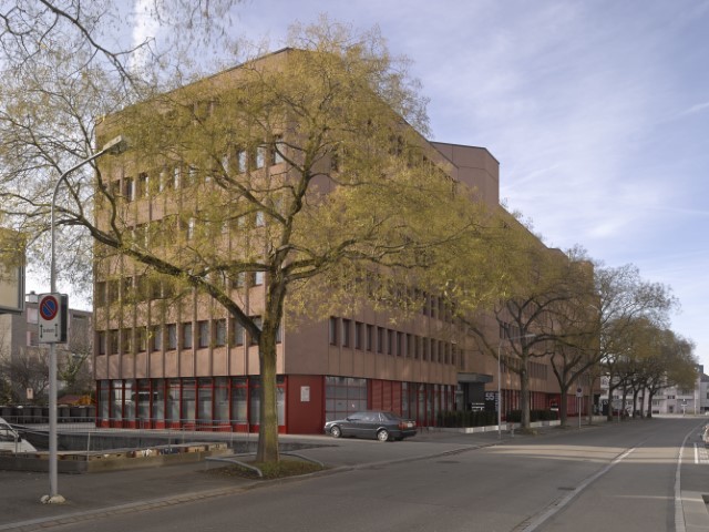 480m² office