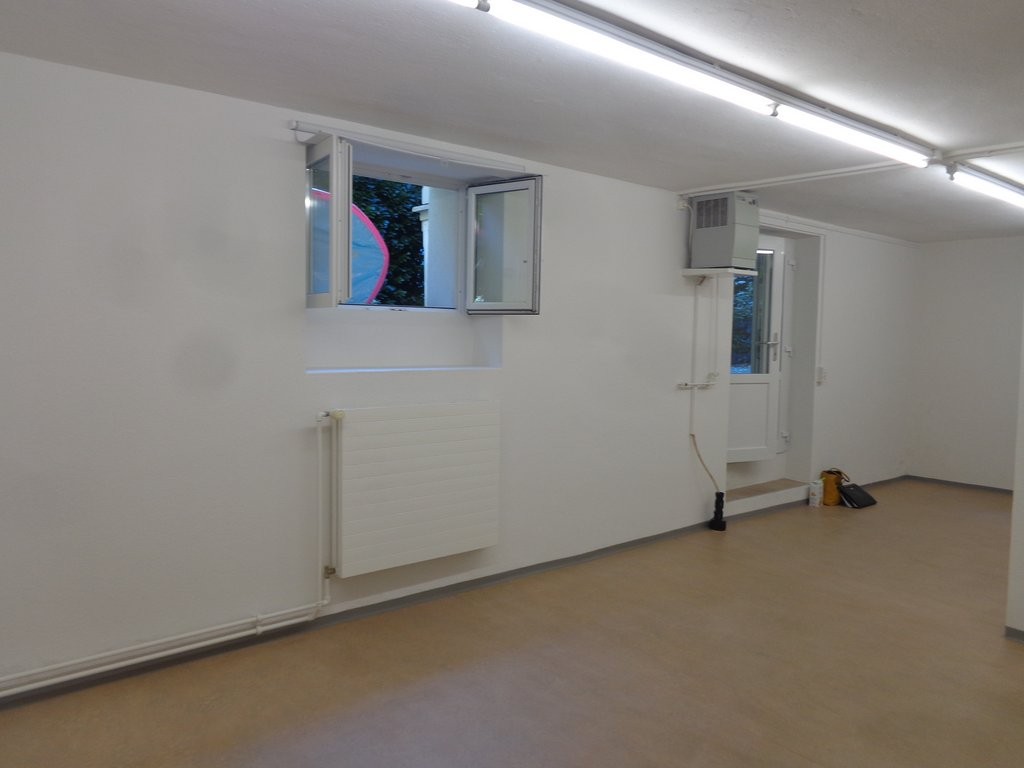 35m² commercial