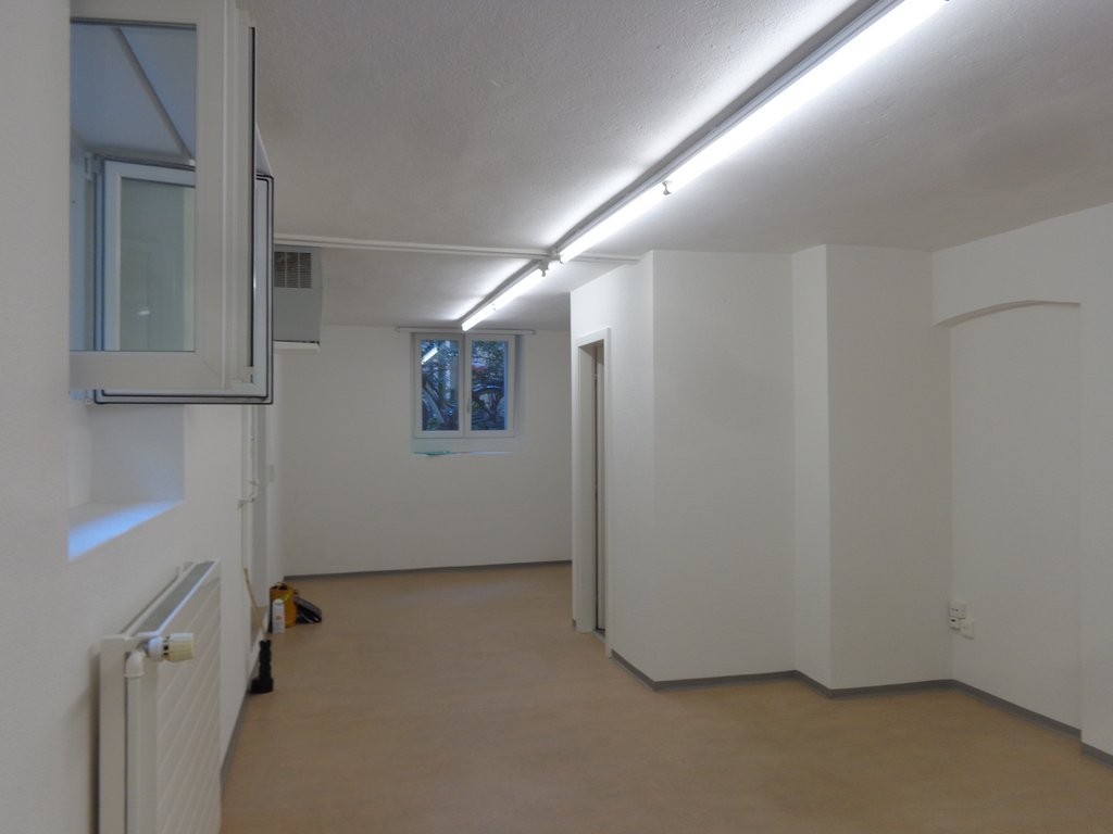 35m² commercial