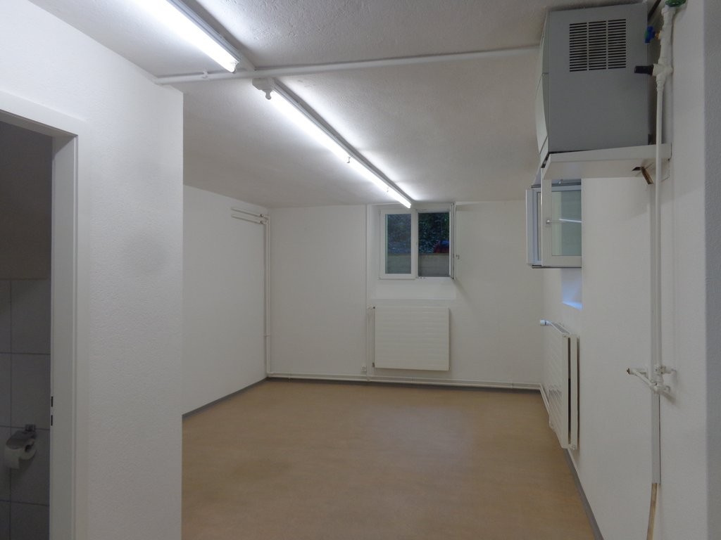 35m² commercial