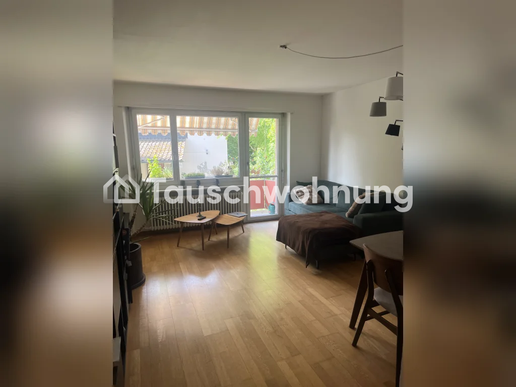 Superbe appartement de 3,5 pièces à Schmiede Wiedike. À 1 min de la station de tram avec de nombreuses possibilités de shopping, bars & restos. Je souhaite tenter un changement d'air et trouver quelque chose de plus petit en raison de mes études.
Idéalement, l'appartement doit être situé au calme et, photo 1 sur 7