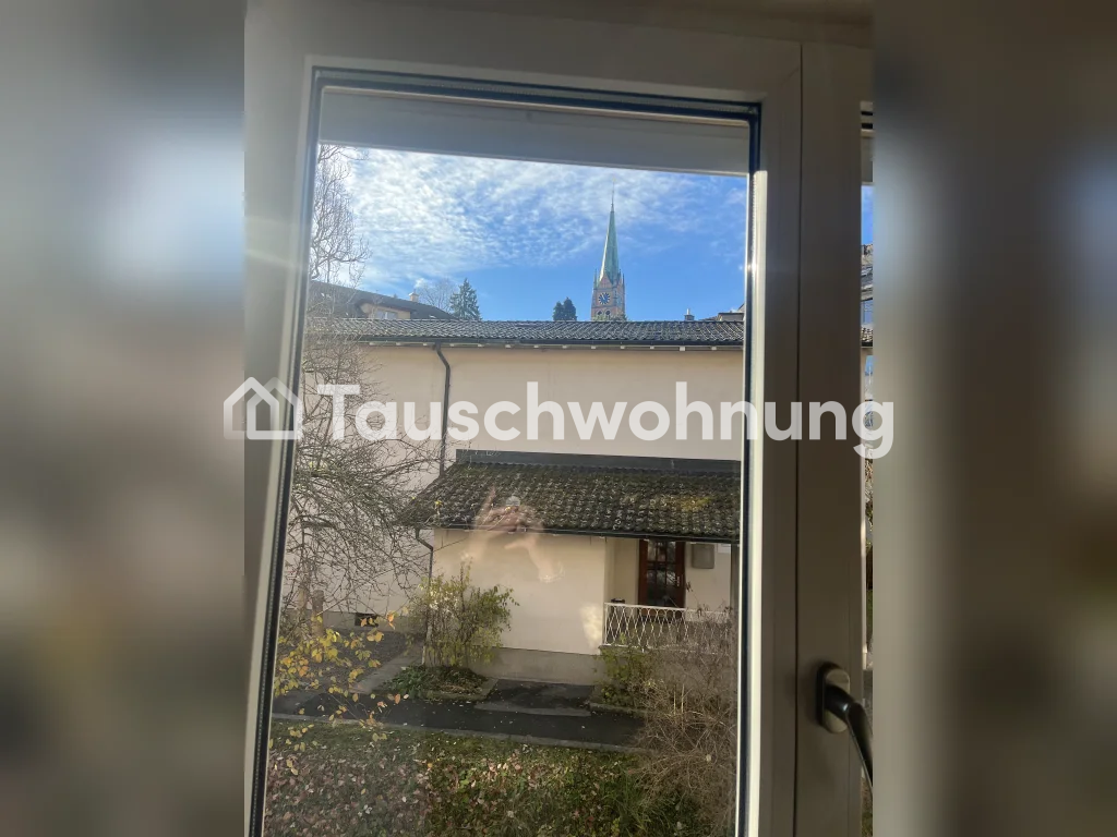 Superbe appartement de 3,5 pièces à Schmiede Wiedike. À 1 min de la station de tram avec de nombreuses possibilités de shopping, bars & restos. Je souhaite tenter un changement d'air et trouver quelque chose de plus petit en raison de mes études.
Idéalement, l'appartement doit être situé au calme et, photo 2 sur 7