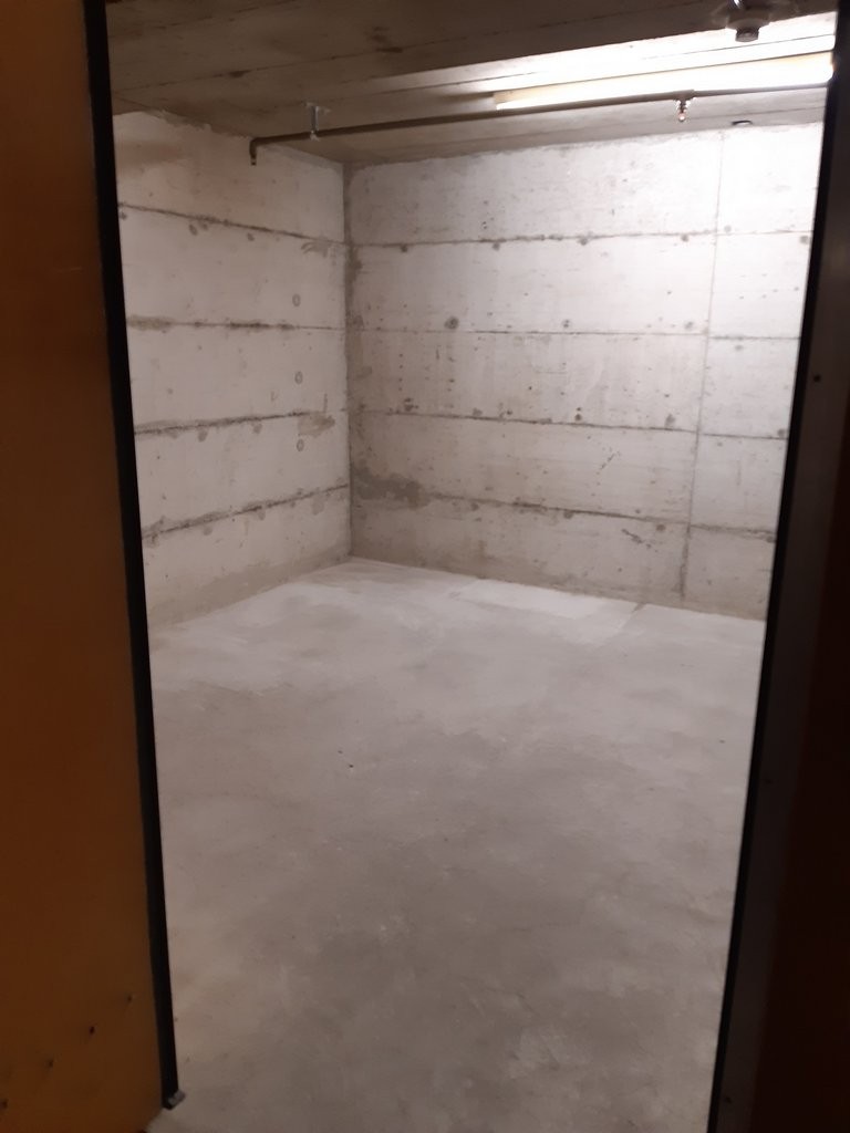 20m² local de stockage