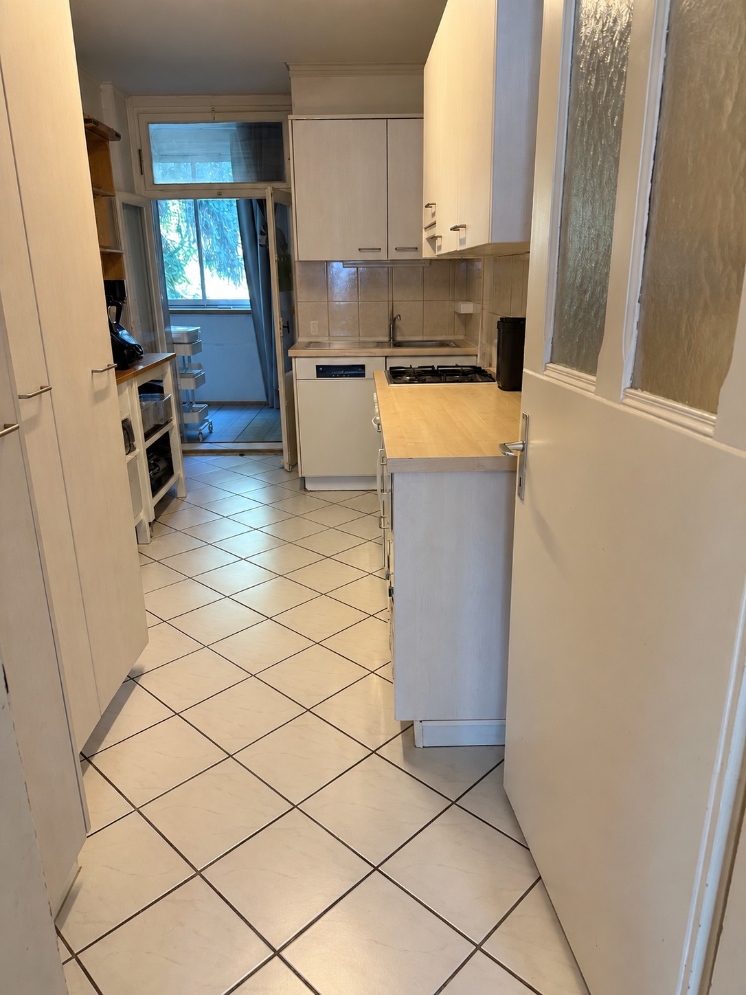 4 rooms apartment, Foto 4 von 4