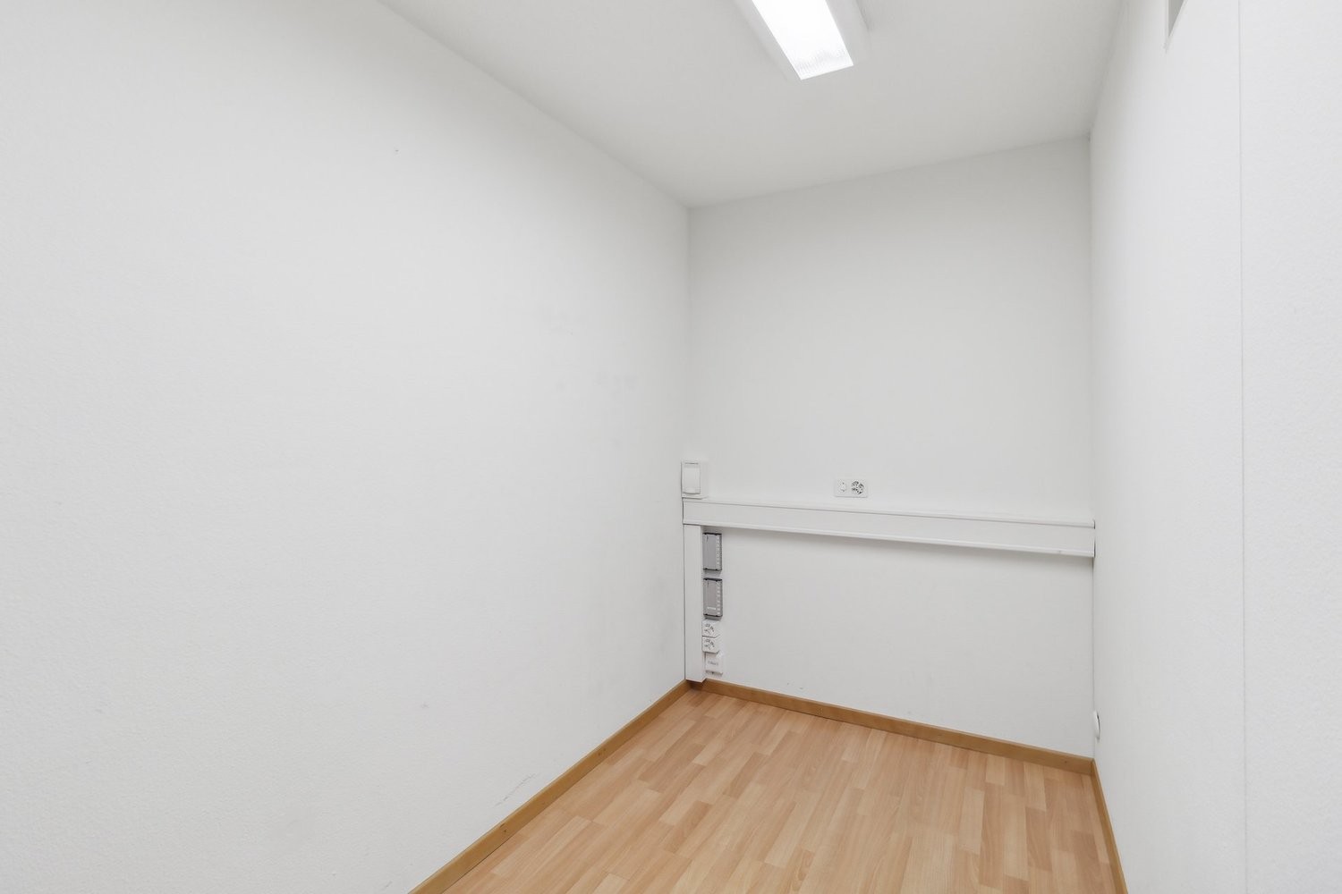 50m² office