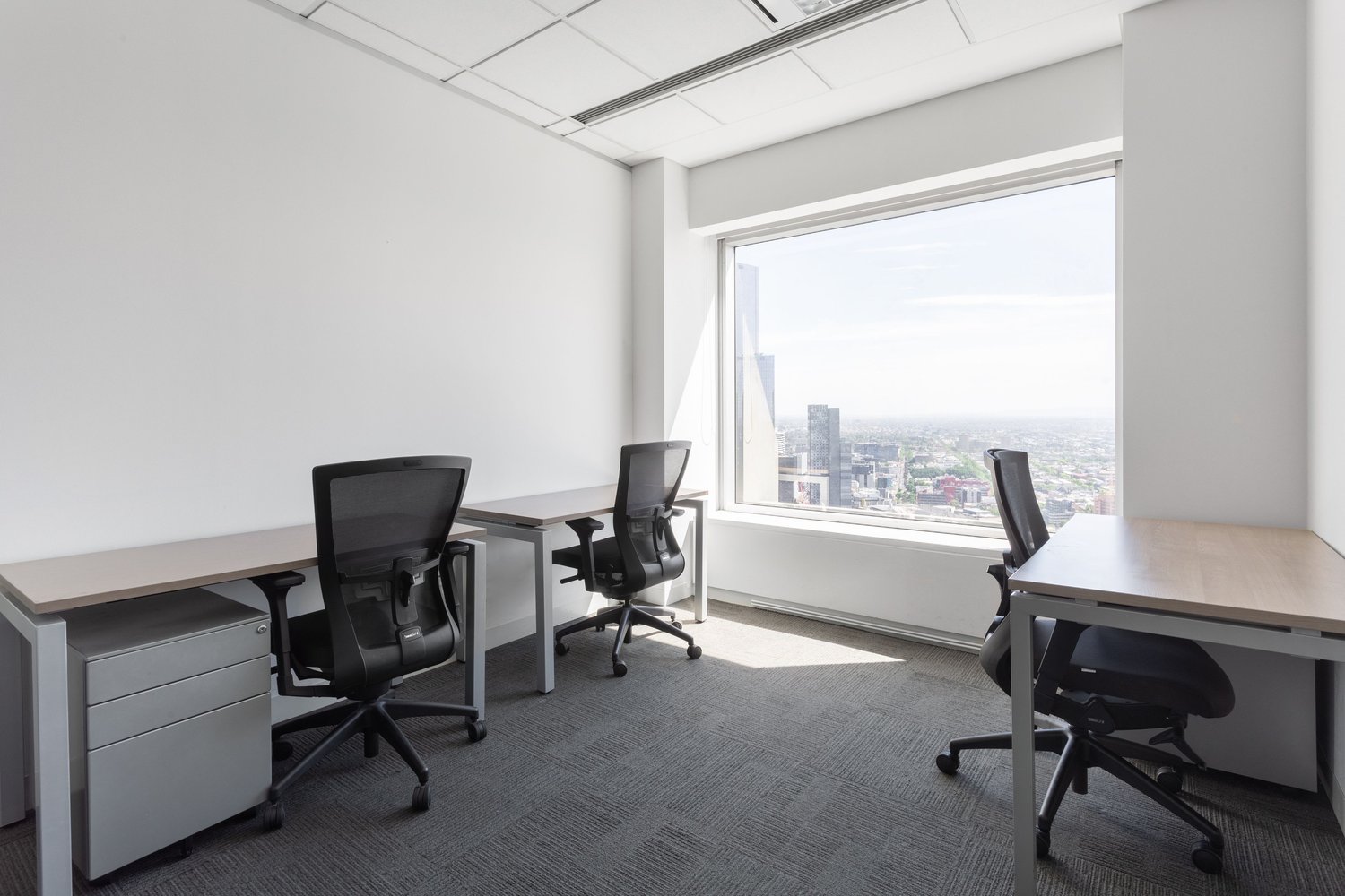 120m² office