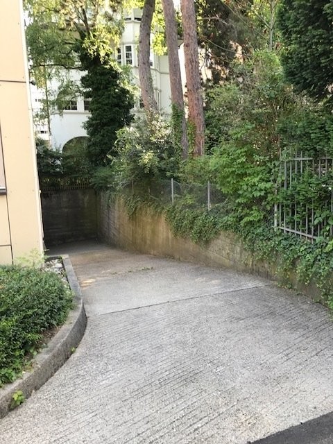Underground slot