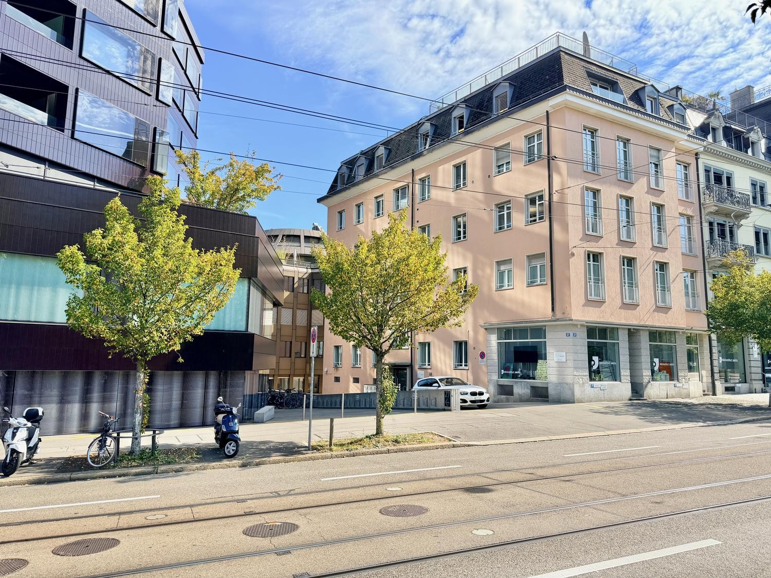 28m² commercial