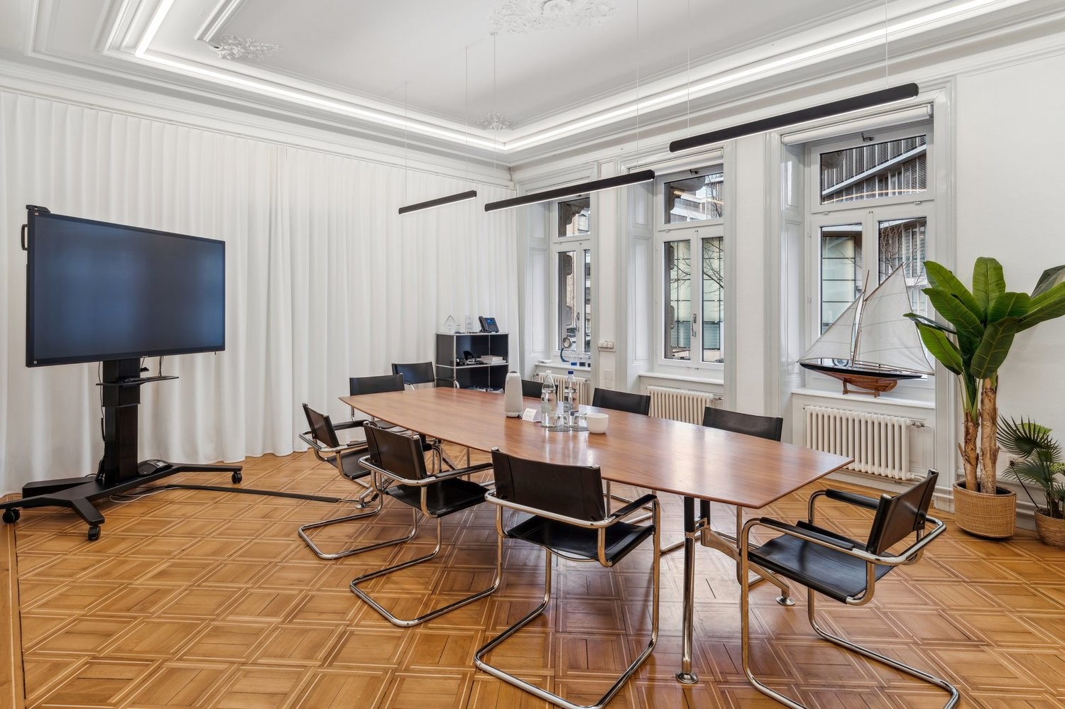 147m² office, photo 3 of 4