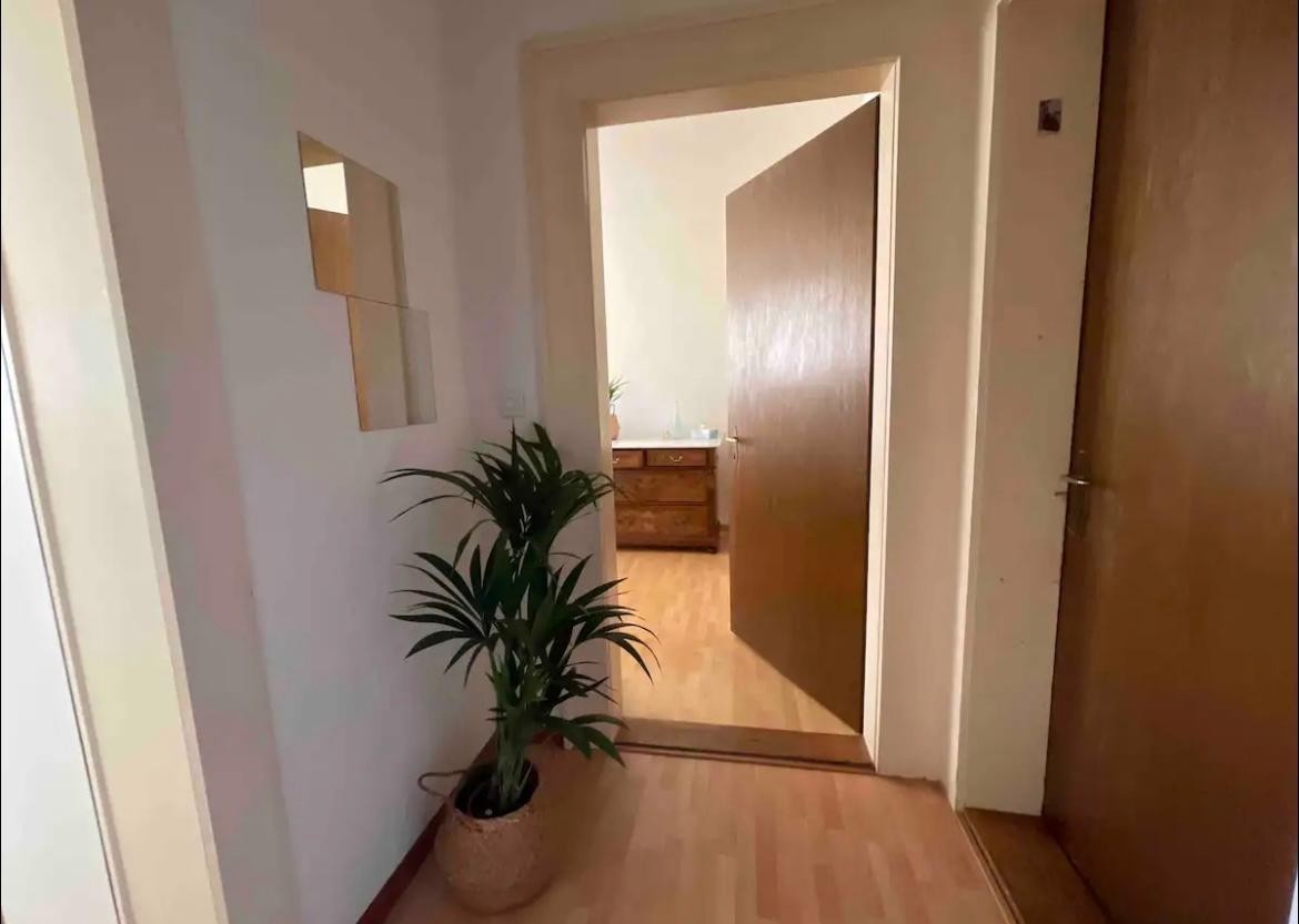 Zimmer in einer Wohngemeinschaft, Foto 3 von 8