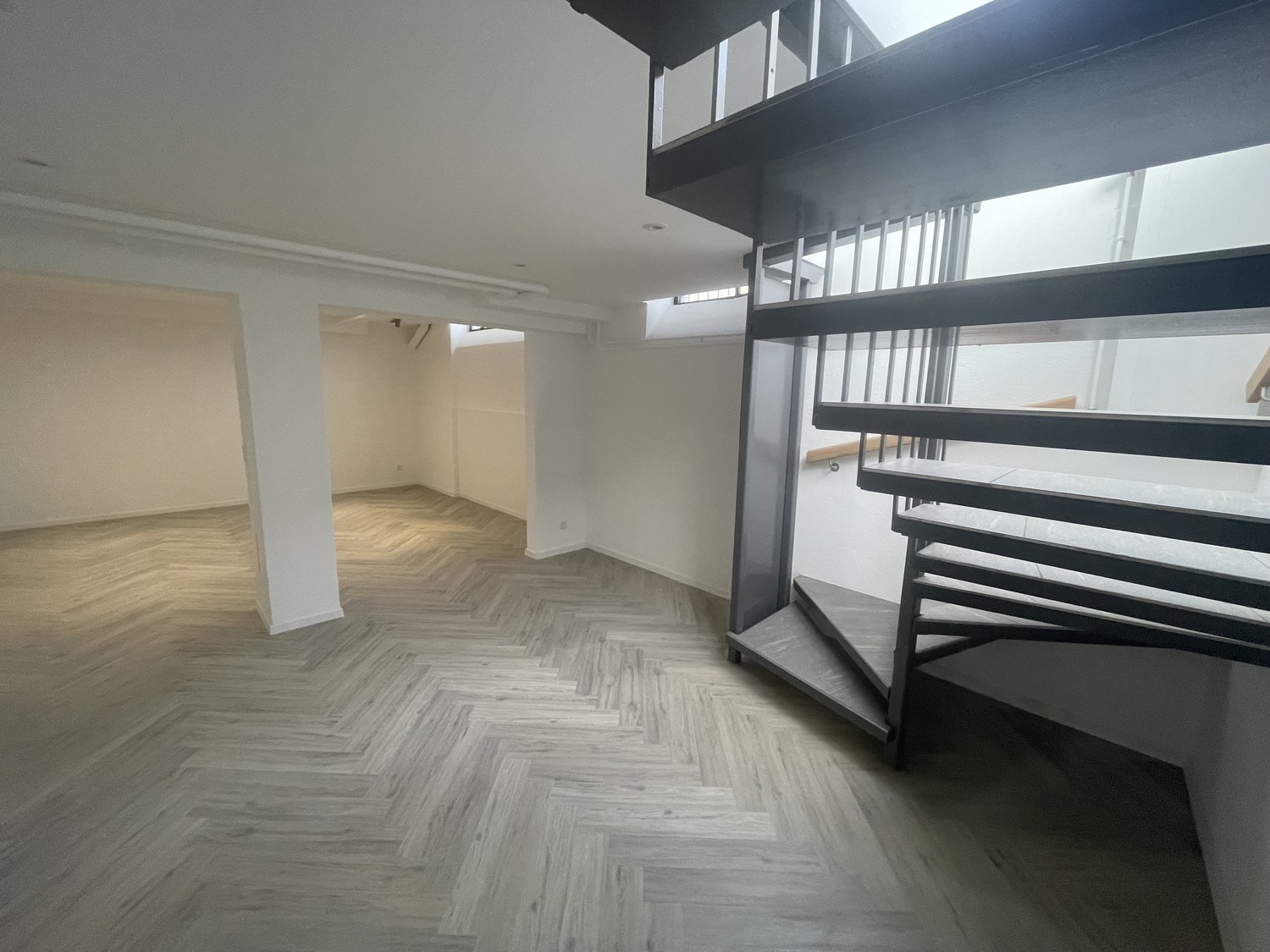 89m² commercial, Foto 3 von 7