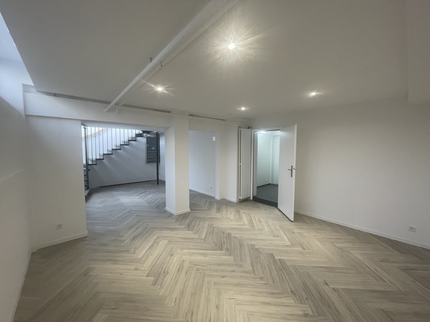 89m² commercial, Foto 6 von 7