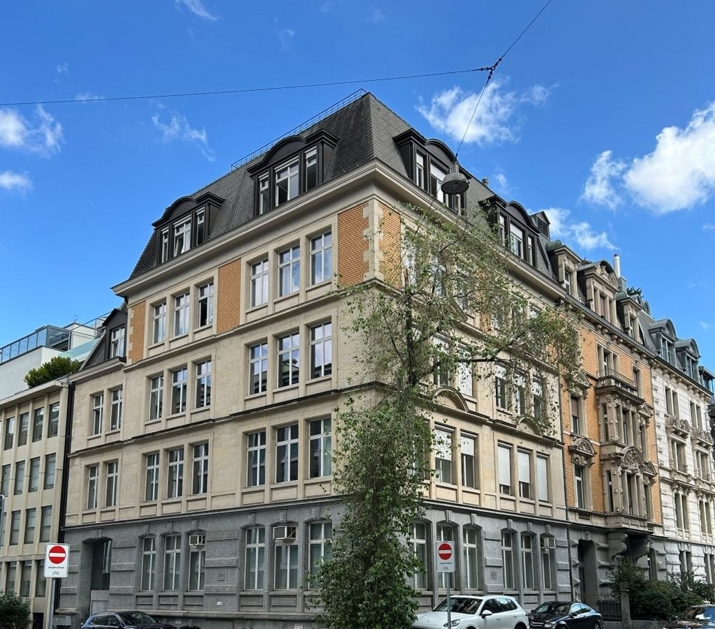 206m² office